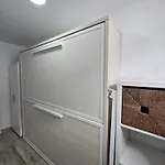 The Sunflower شقة